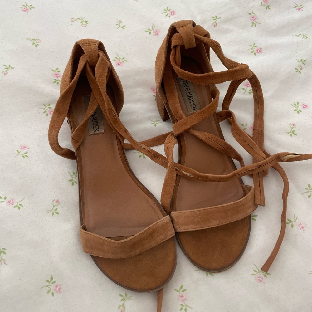 Steve Madden brown tan kitten wrap heels sandals